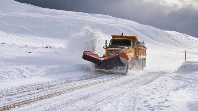 Snowplow Safety (CAN)